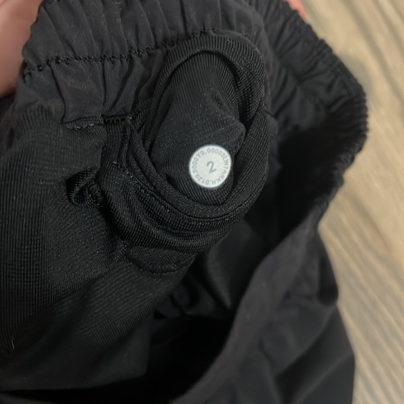 Lululemon black hotty hot shorts. Excellent used condition - Picture 4 of 8